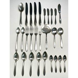 28pcs ONEIDA Nobility Plate Silverplate REVERIE Flatware Forks Spoons Knives